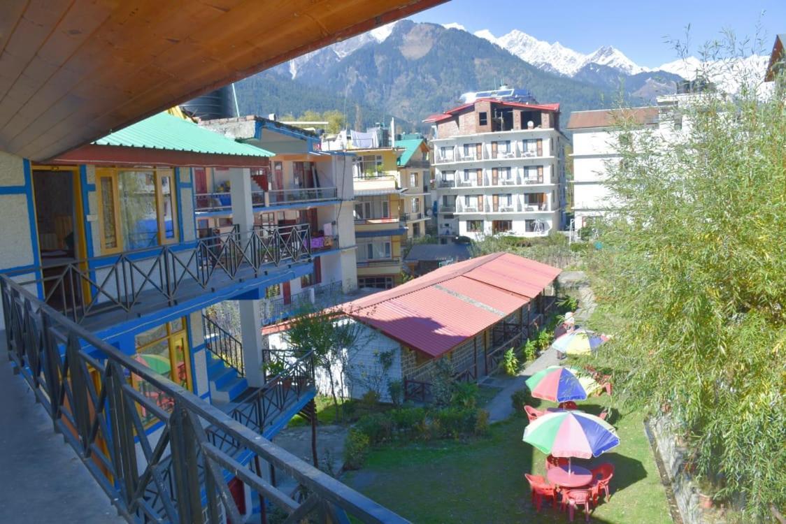 Hotel Seraj International Manāli Exterior foto