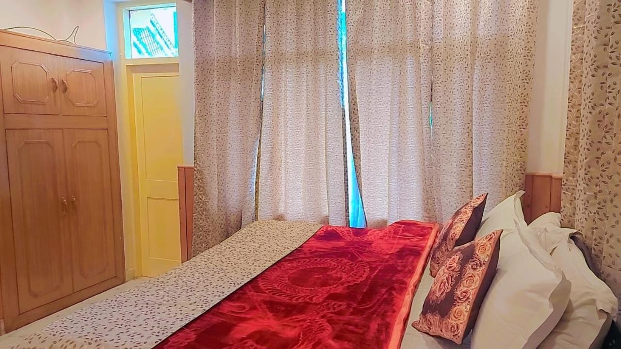 Hotel Seraj International Manāli Exterior foto